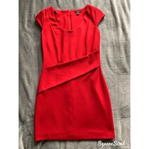 JACOB | Short-sleeve Statement Dress